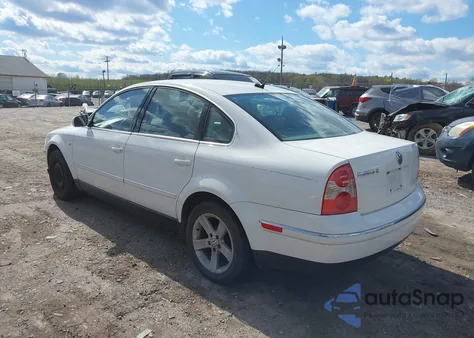 2004 Volkswagen Passat Glx из США, поврежденный, VIN WVWRH63B64P150935